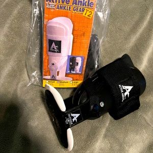 Active Ankle T2 Medium Black x2